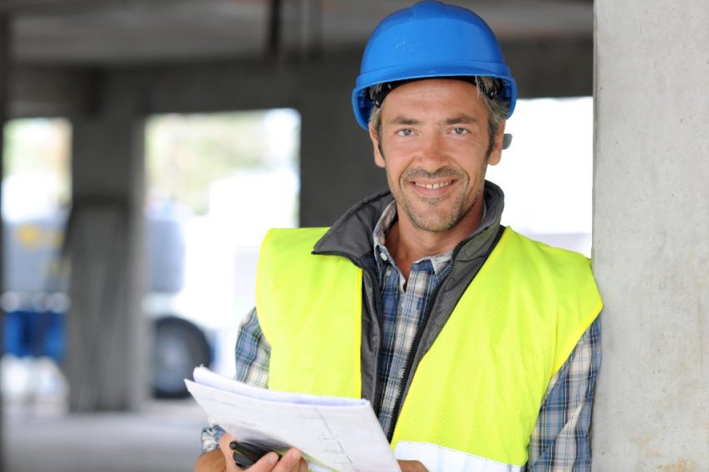 7 steps to make a flyer for your handyman services